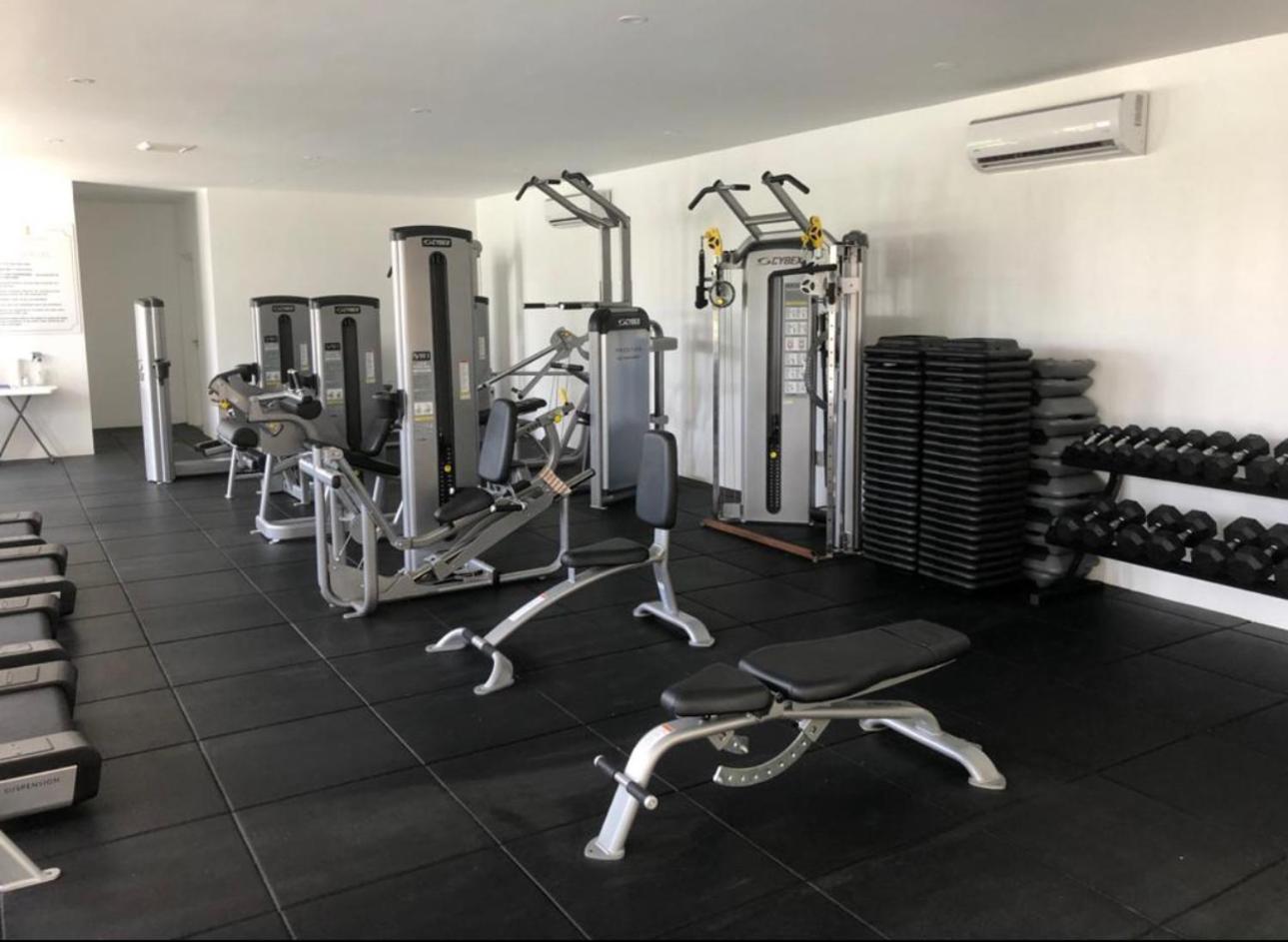 Westmoreland Hills - Mount Standfast - St James - Full Gym Membership سانت جيمس المظهر الخارجي الصورة